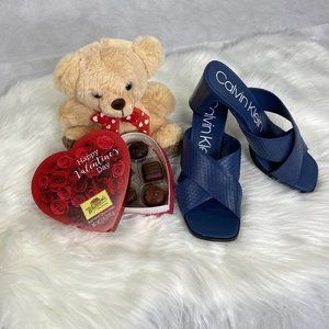 NWOT Calvin Klein Women's Dany Sandal